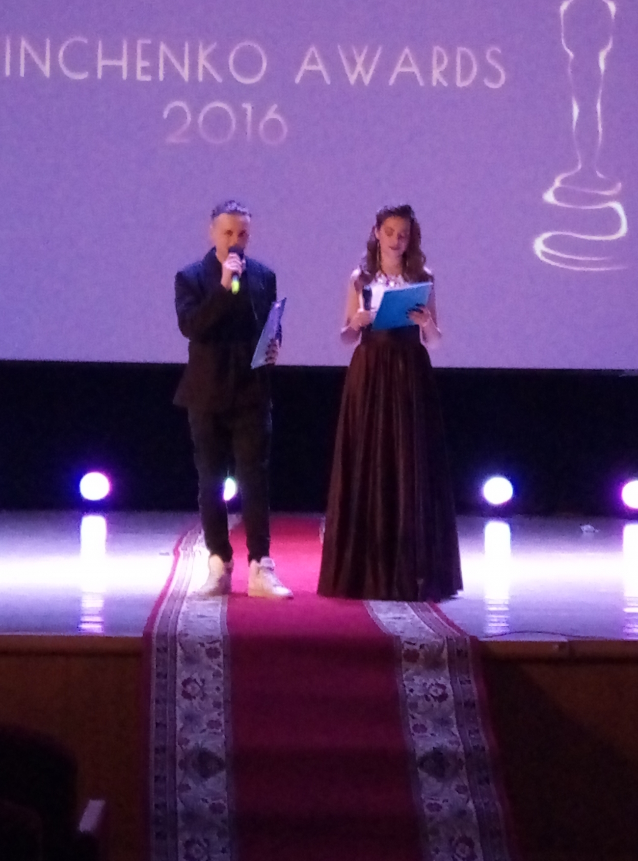 P61025-154904 1300x1753