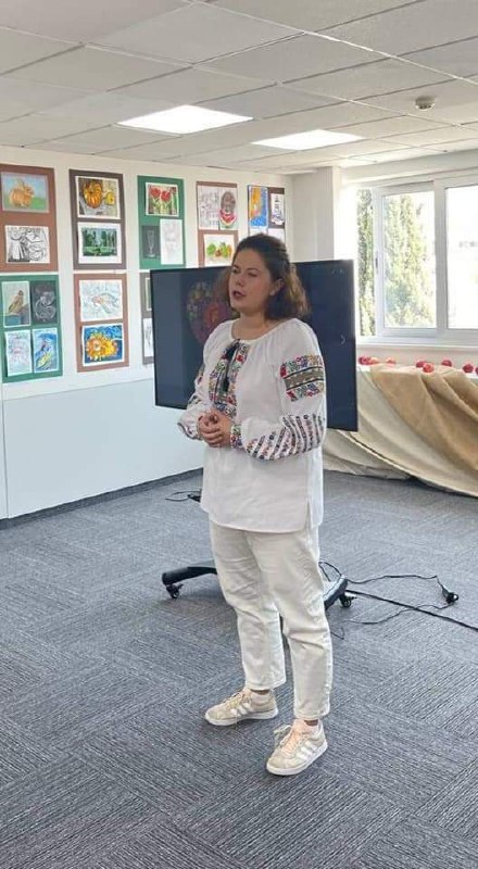 photo 5451770476541100499 x