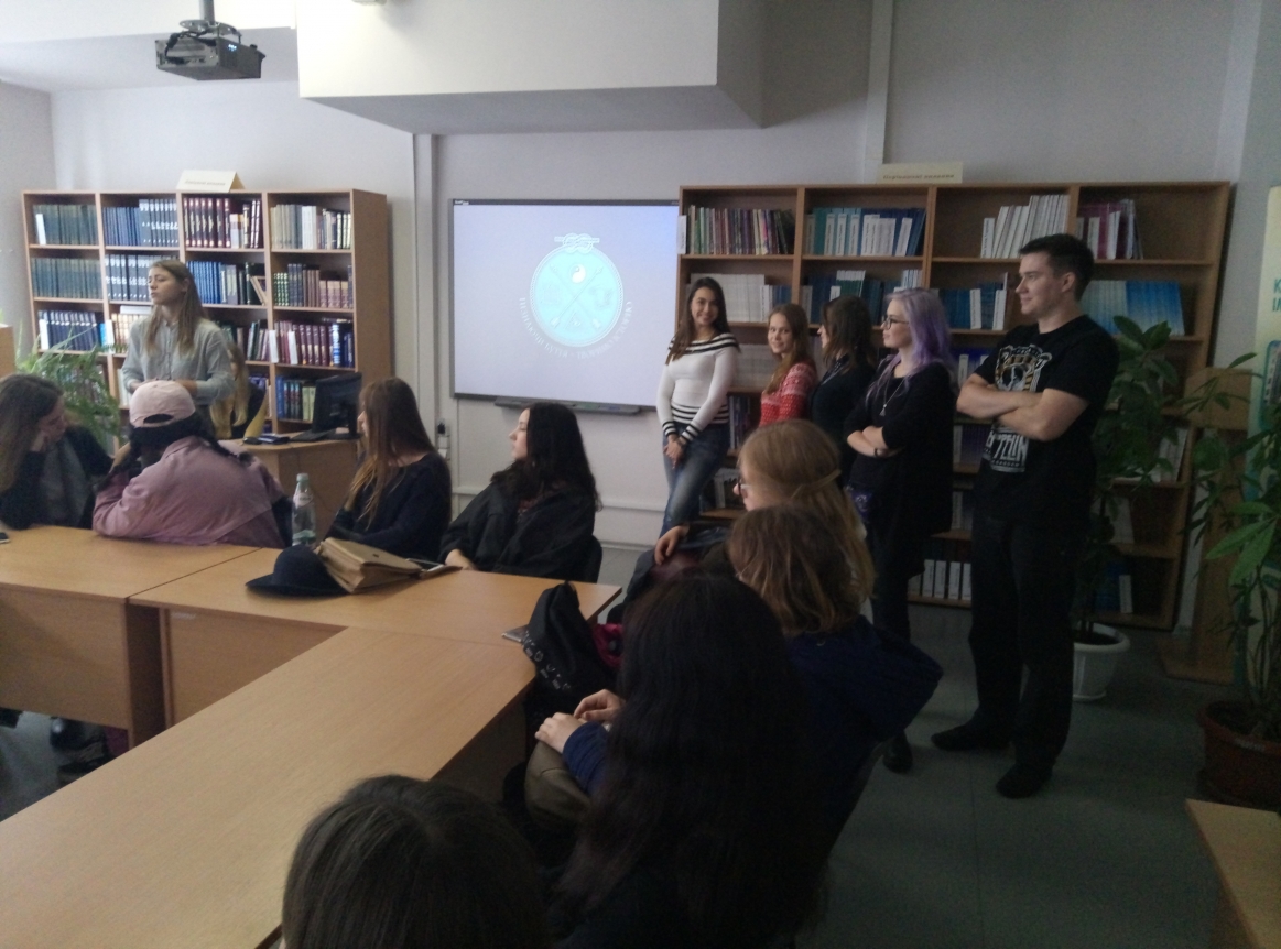 P61007-152704 1163x862