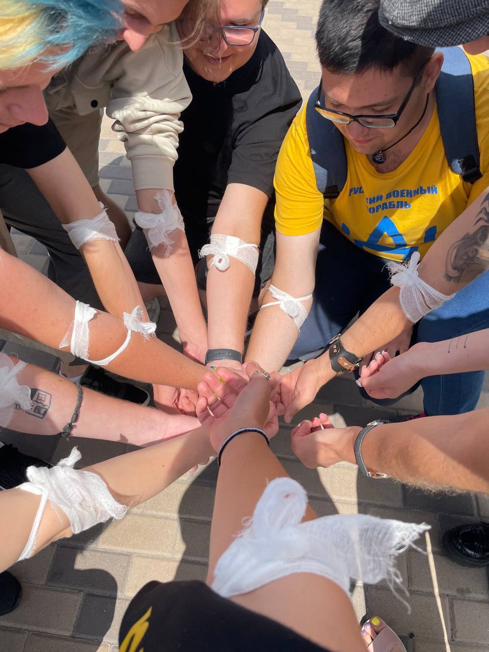 photo 5368312553240906270 y