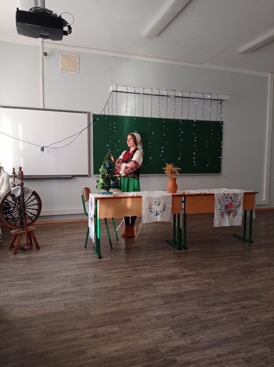 photo 5368312553240906265 y